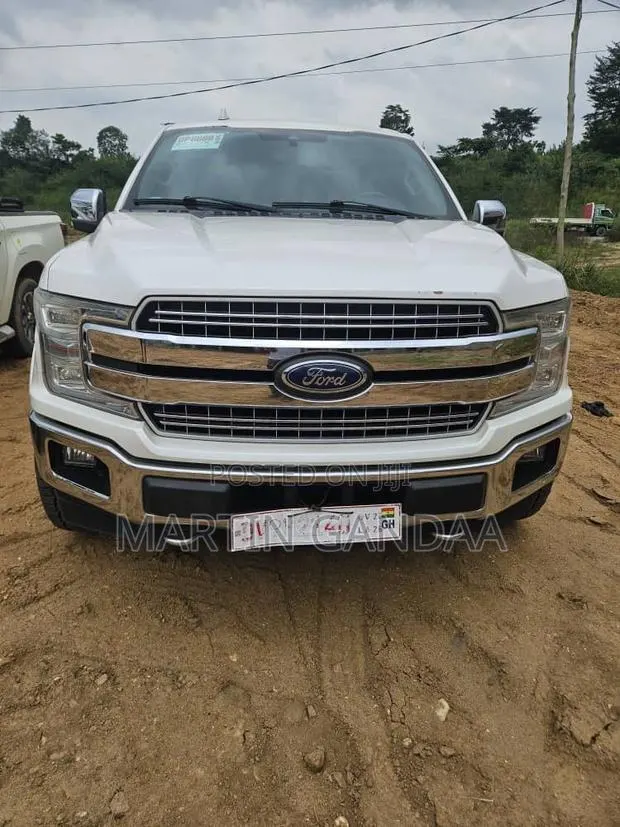 Ford F-150 Lariat 4x2 SuperCab Styleside 8 ft. box 163 in. WB 2018 · Photo 1