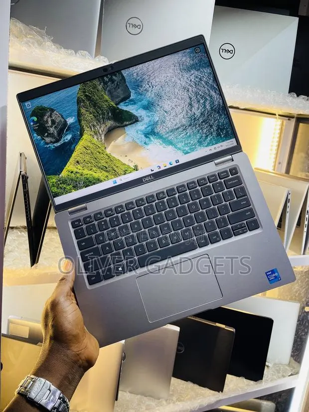 Laptop Dell Latitude 5420 16GB Intel Core i7 SSD 512GB · Photo 1