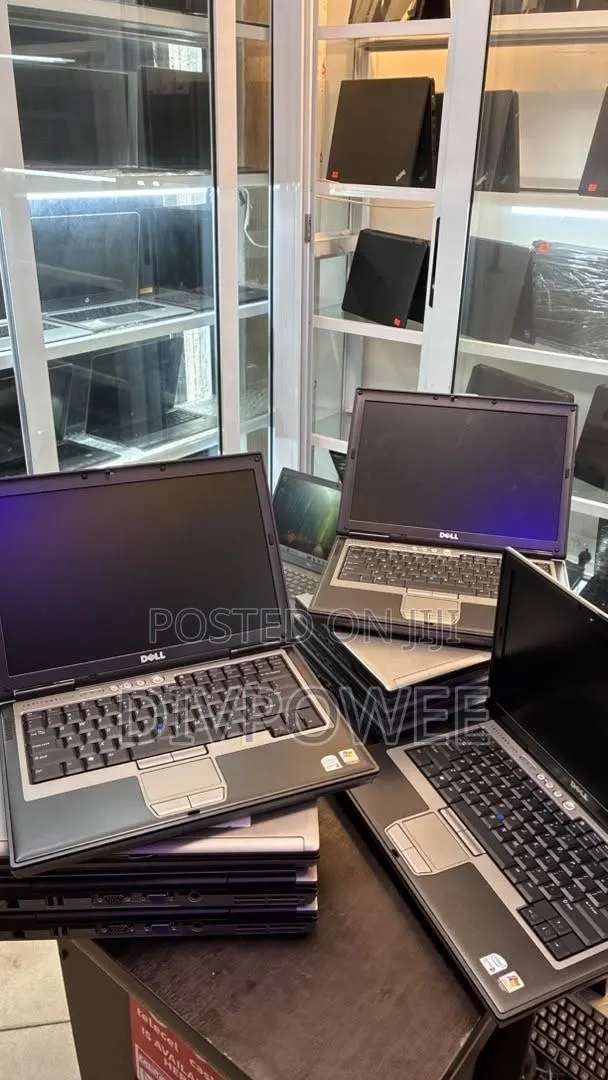 Laptop Dell Latitude D620 4GB Intel Core 2 Duo SSD 128GB · Photo 1