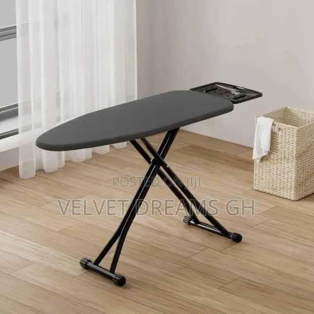 Quality Black Telescopic Ironing Board · Photo 1