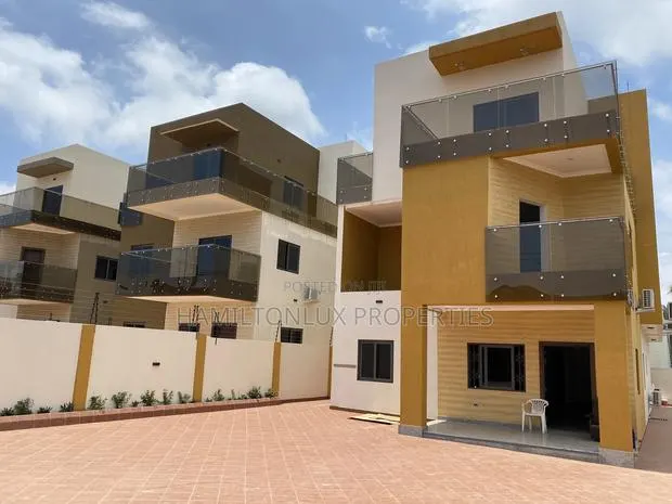 5bdrm Mansion in East Legon Bvld 4 for rent · Photo 1