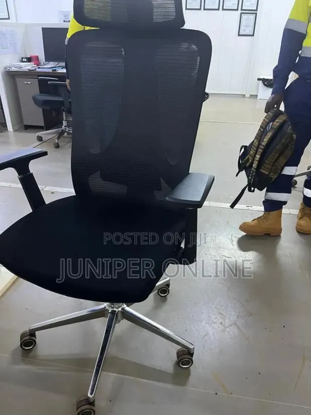 Office Chair · Photo 1
