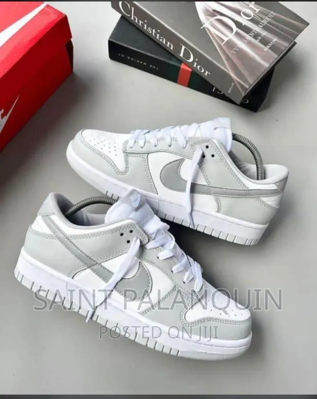 Nike Low Dunk · Photo 1