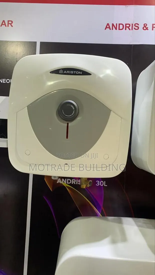 30 L Water Heater · Photo 1