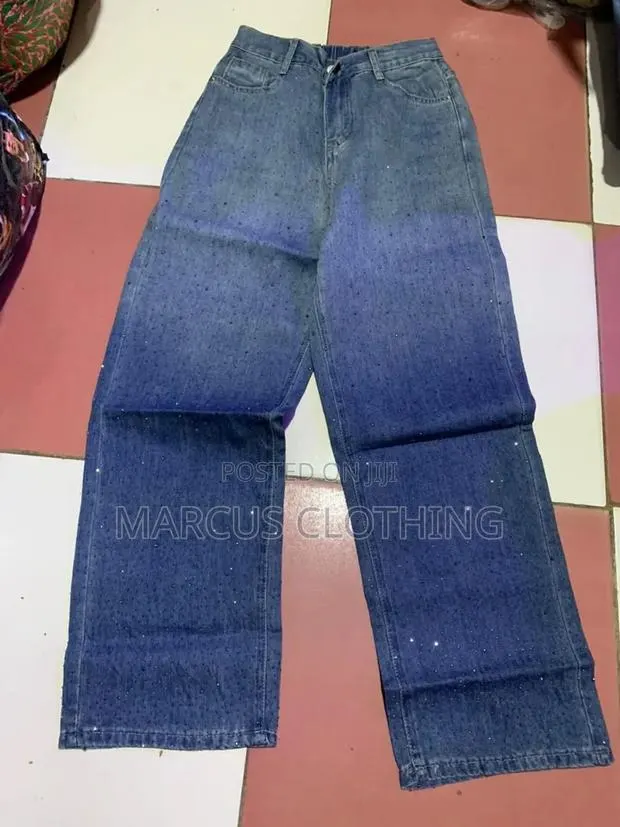 Bola Jeans Cargo Pants and Skinny Jeans · Photo 1
