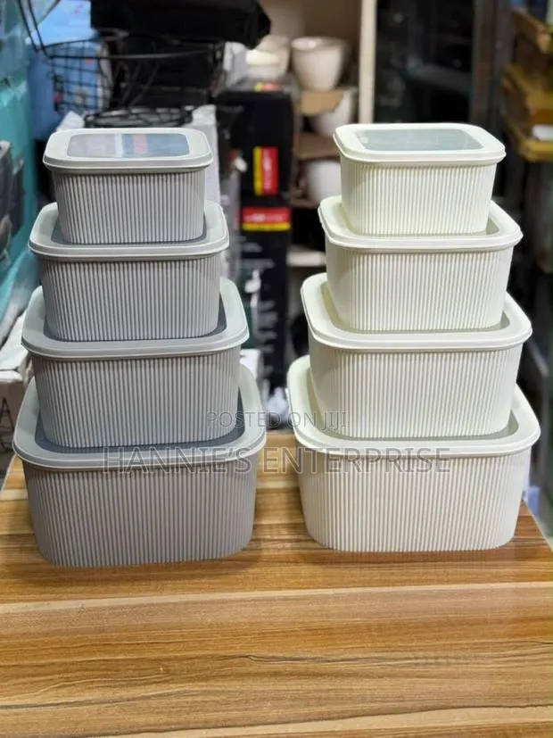 4 in 1 Silicon Storage Bowls · Photo 1