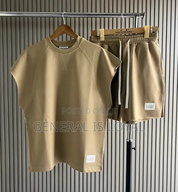 Armless Top And Down · Photo 1