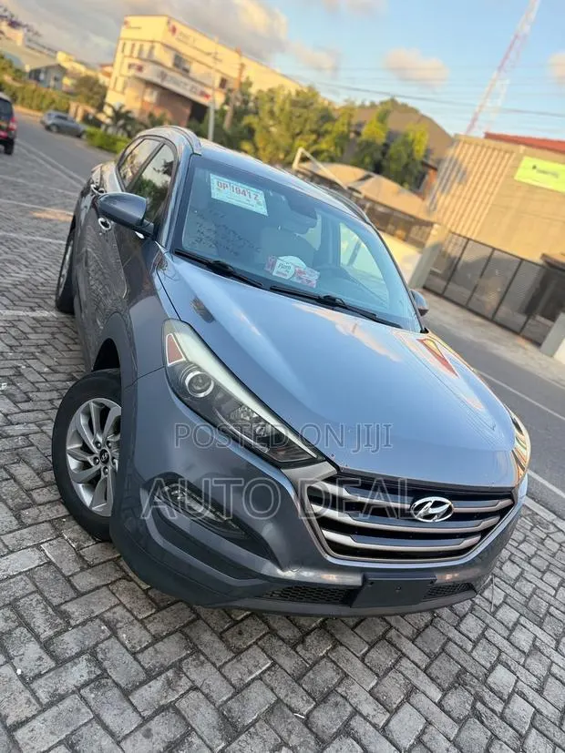 Hyundai Tucson 2016 Gray · Photo 1