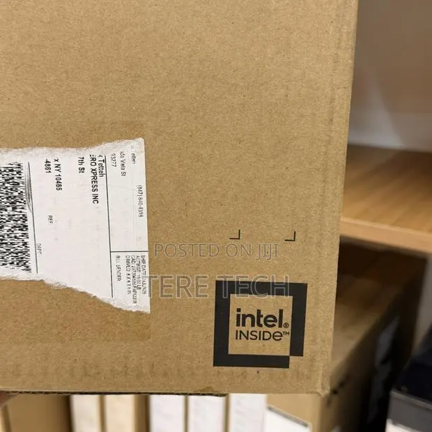 New Laptop Dell 16GB Intel Core i7 SSD 512GB · Photo 1