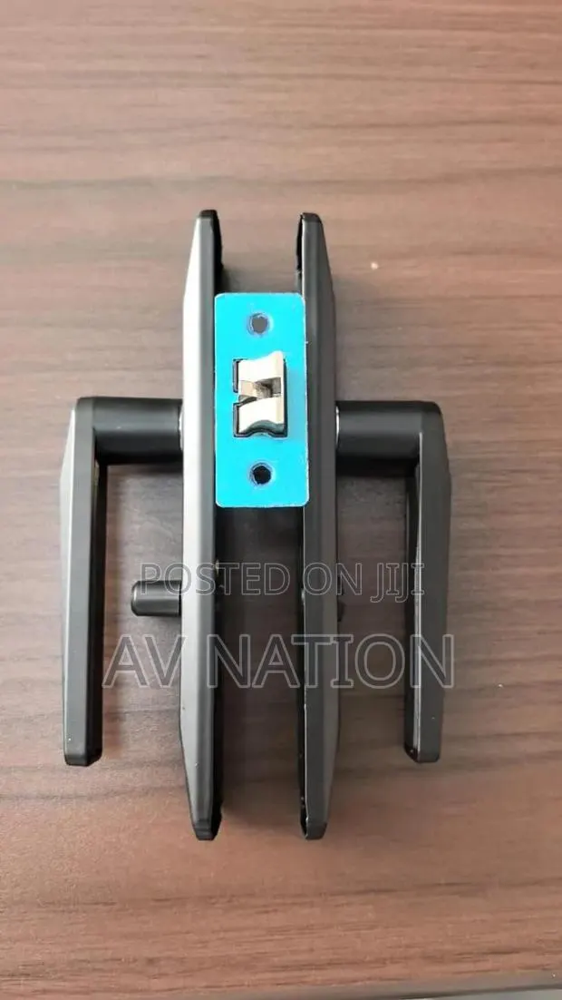 Washroom Lock · Photo 1