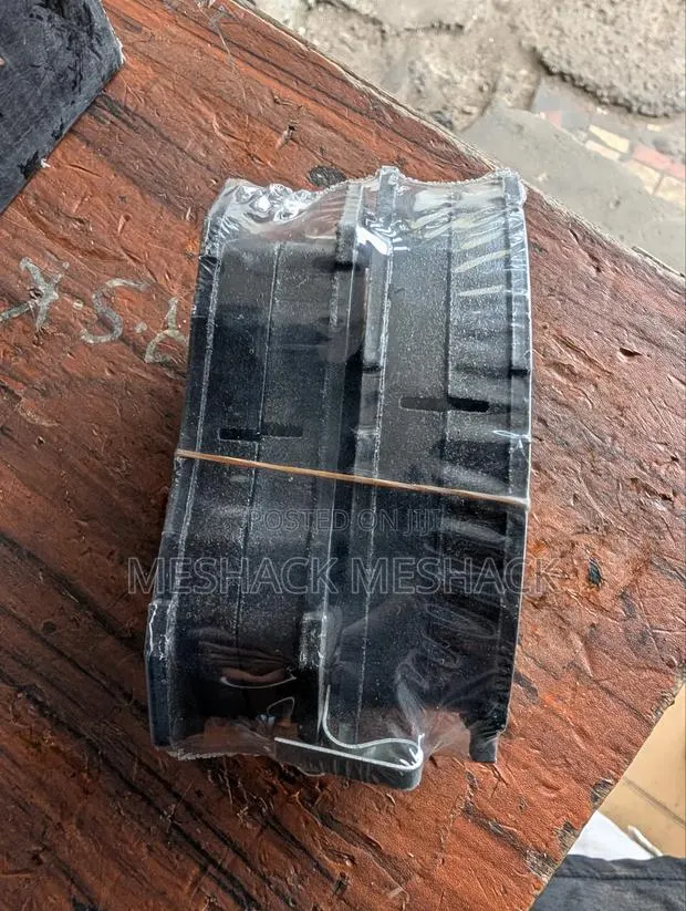 Hyundai Sonata/Tucson Front Brake Pads · Photo 1