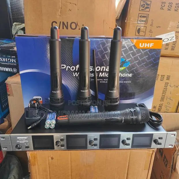 Shura Mx 7070 Cordless Microphone · Photo 1