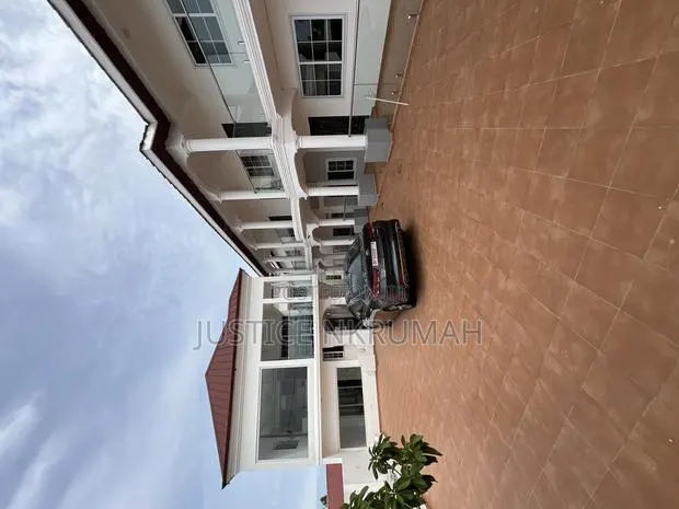 1bdrm Apartment in Mr Justice Estate, Top Base for rent · Photo 1