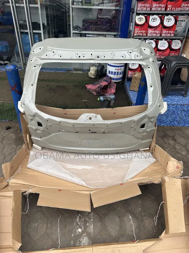 Mazda CX-5 CX5 Boot Tailgate / Trunk Lift/ Booth · Photo 1