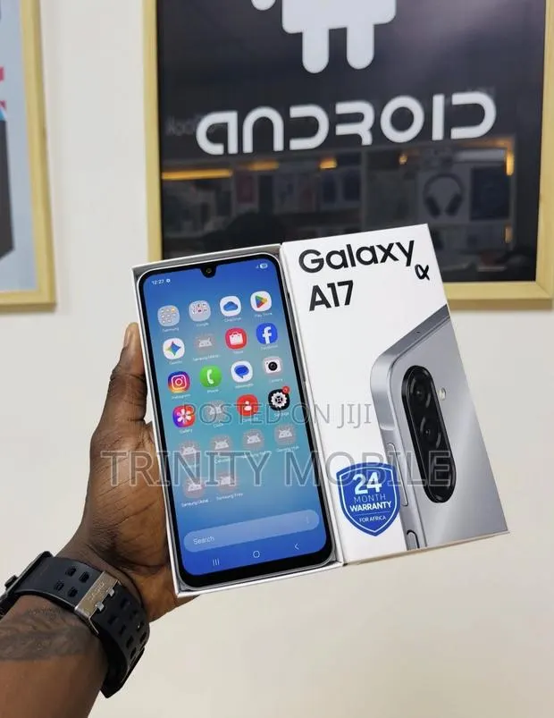New Samsung Galaxy A17 5G 256 GB Silver · Photo 1