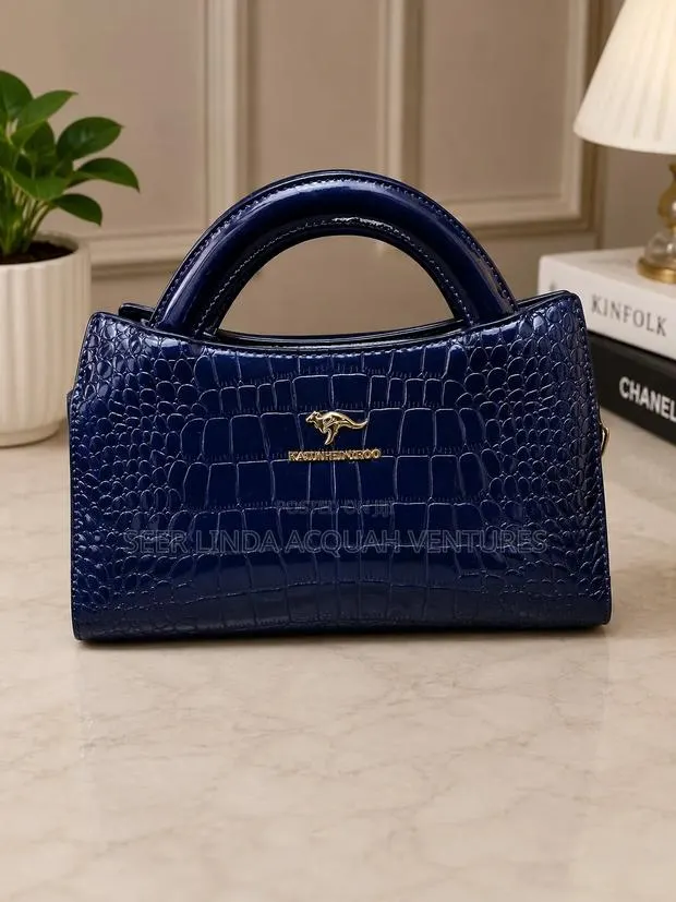 Elegant Ladies Handbag · Photo 1