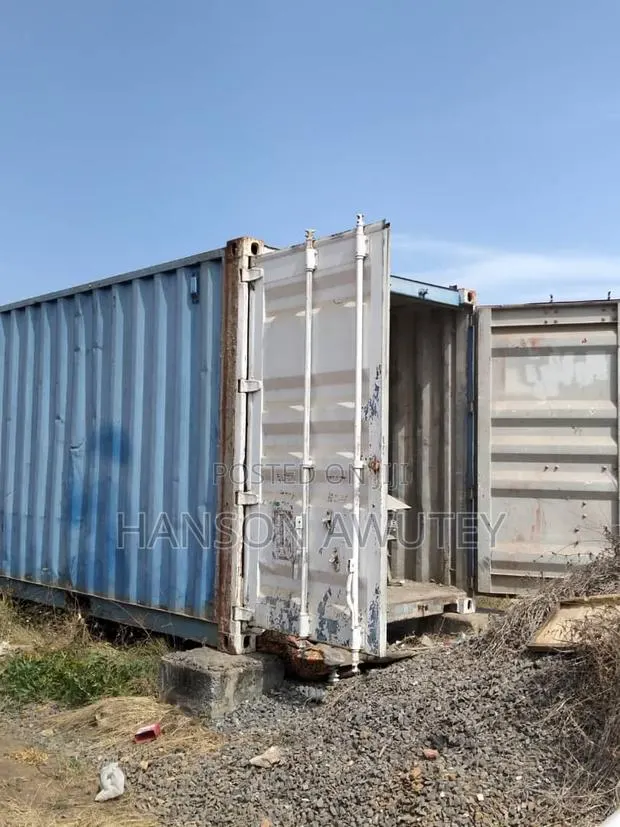 20ft Shipping Container · Photo 1