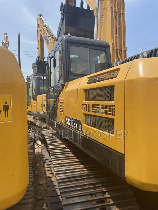 Sany 215c Excavator · Photo 1