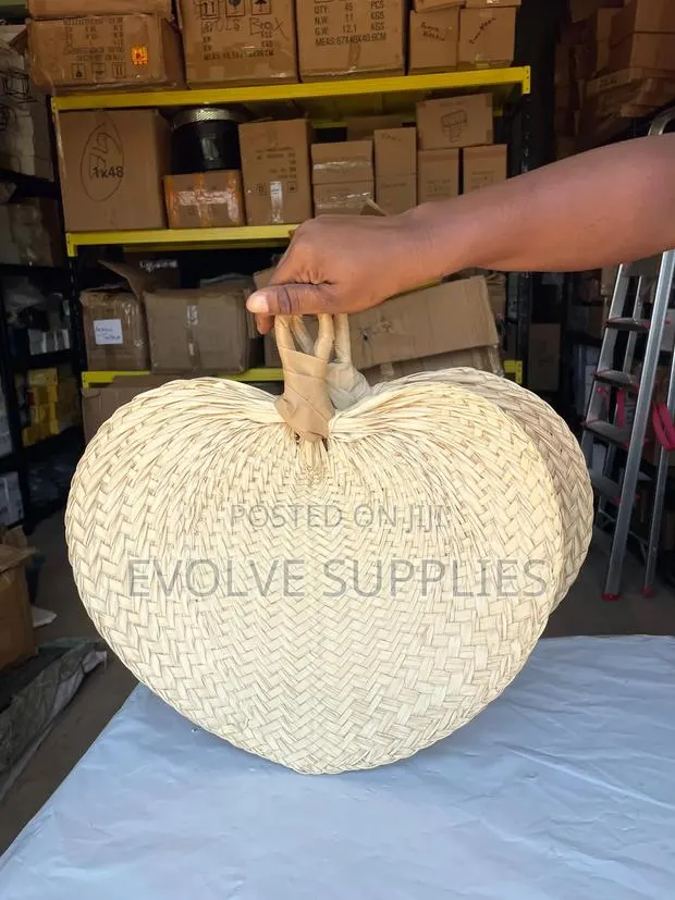 Rattan Hand Fan · Photo 1