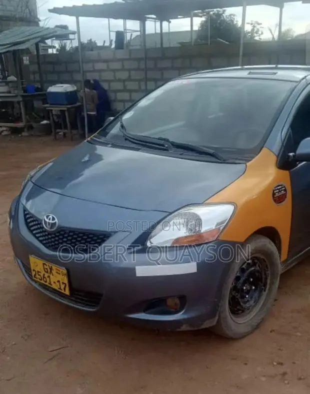 Toyota Yaris 2009 Blue · Photo 1