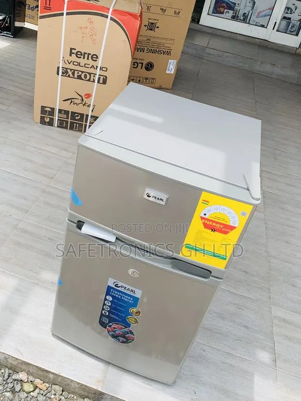Newly Bulky Pearl Pf-235t-1a Double-Door Fridge · Photo 1