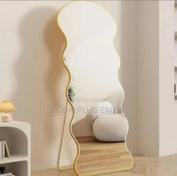Dressing Mirror · Photo 1