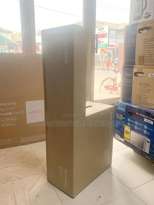 Samsung B450f Series: Clear Dialogue, Powerful Bass · Photo 1