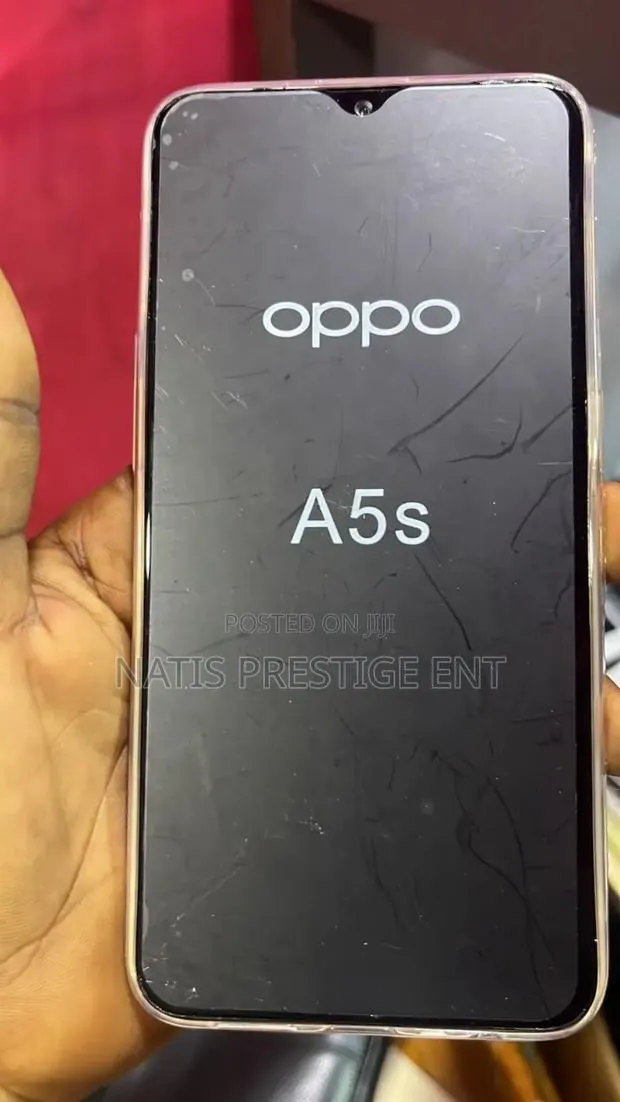 Oppo A5s (AX5s) 64 GB White · Photo 1