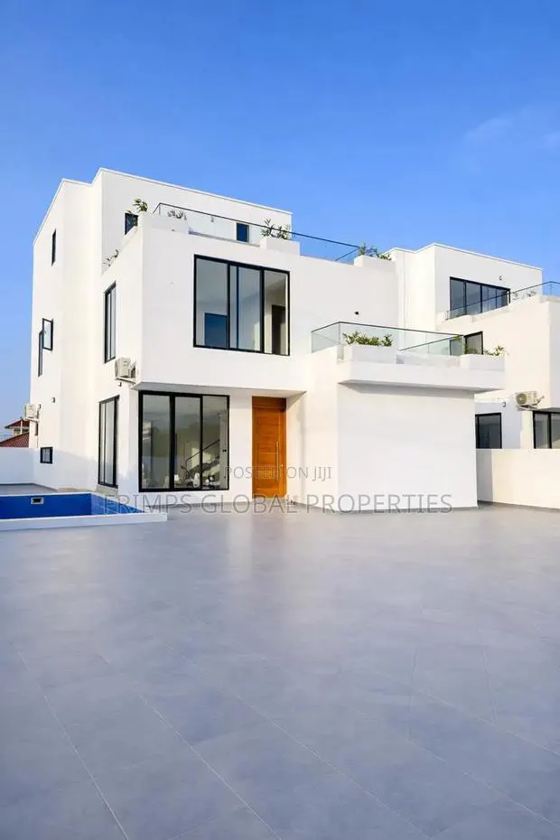 6bdrm House in Accra Metropolitan for sale · Photo 1
