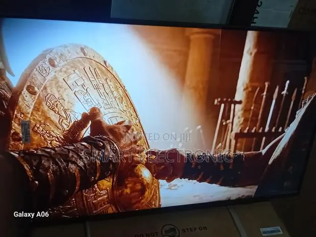 Samsung 43-Inch Smart Tv – Crystal Display Technology · Photo 1