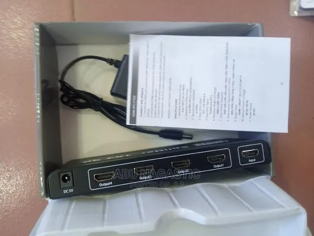 HDMI Splitter 4 Ports · Photo 1