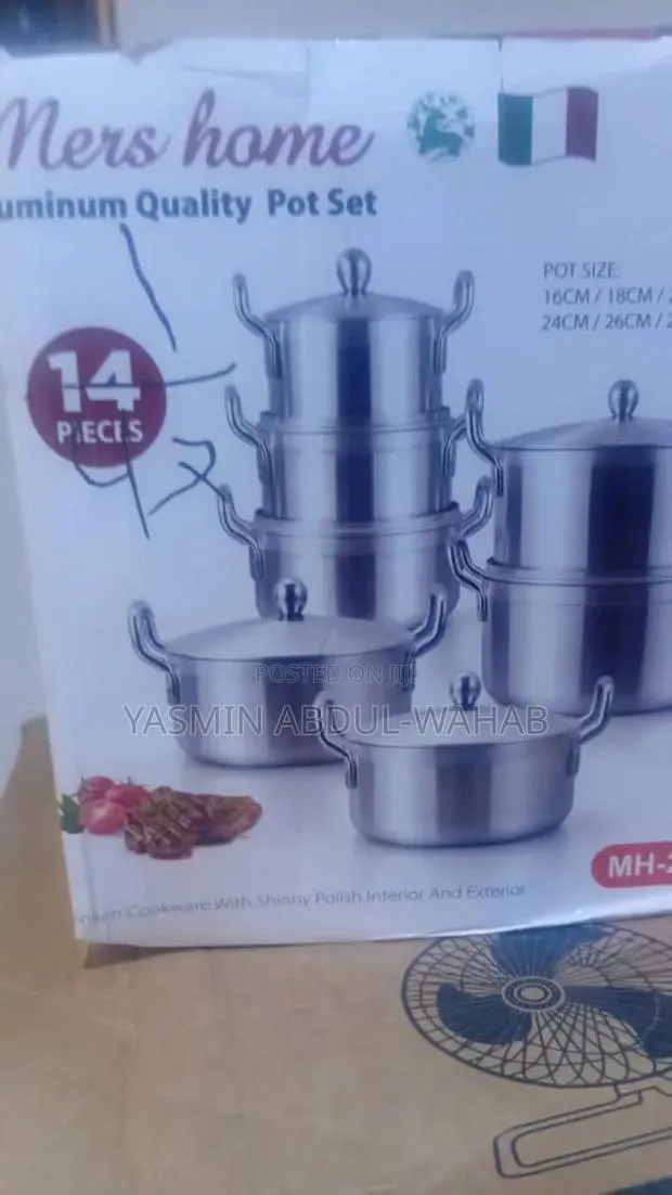Kitchen Appliances · Photo 1