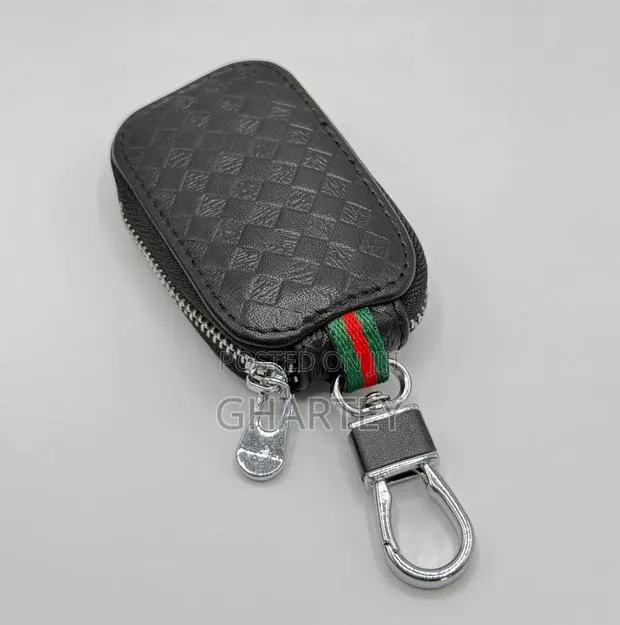 Premium Leather Key Fob Cover With Clip - No Brand · Photo 1