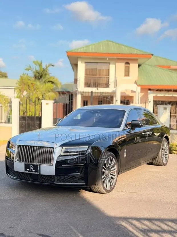 Rolls-Royce Ghost 2022 Black · Photo 1