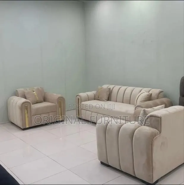 Sofas Chairs · Photo 1