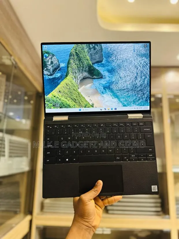 Laptop Dell XPS 13 7390 2-in-1 16GB Intel Core i7 SSD 512GB · Photo 1