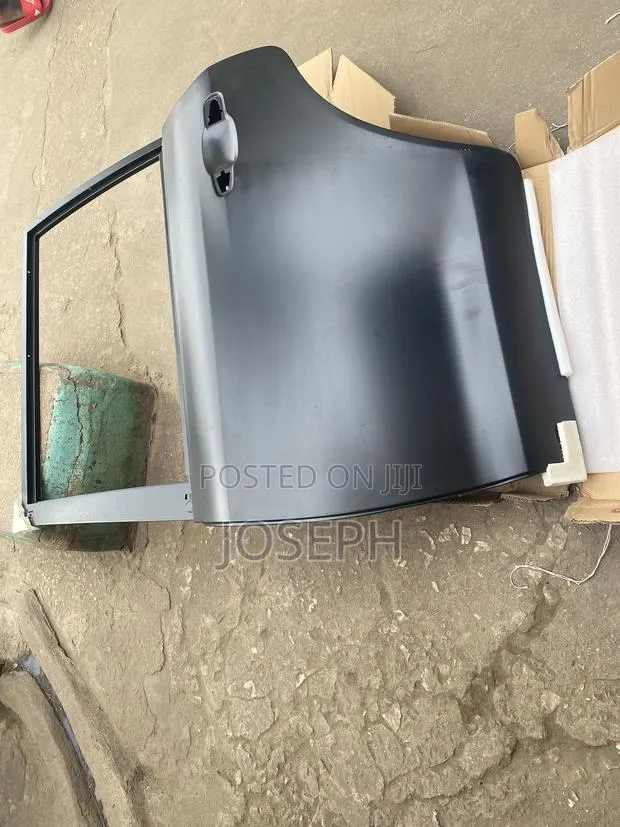 LX 570 2016,2017,2018,2019,2020,2021 Door · Photo 1