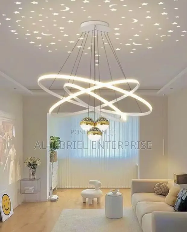 Chandelier · Photo 1