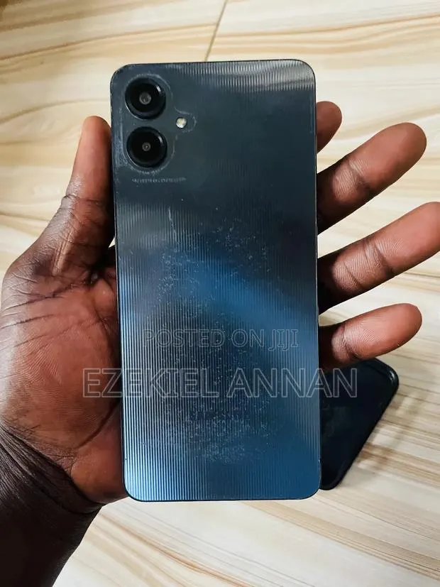Samsung Galaxy A06 64 GB Blue · Photo 1
