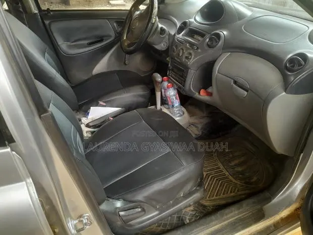 Toyota Echo 2007 Gray · Photo 1