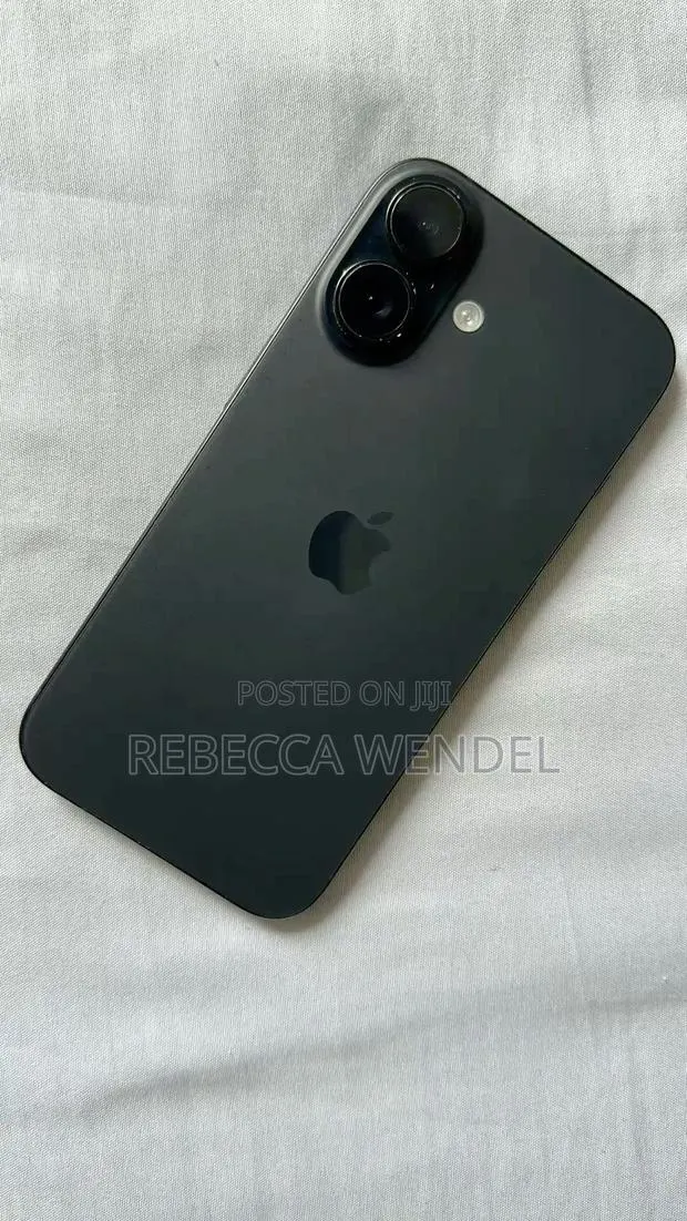 Apple iPhone 16 128 GB Black · Photo 1