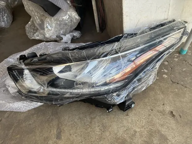 Headlight Highlander 2020-2021-2022 · Photo 1