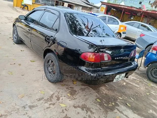 Toyota Corolla 2022 Black