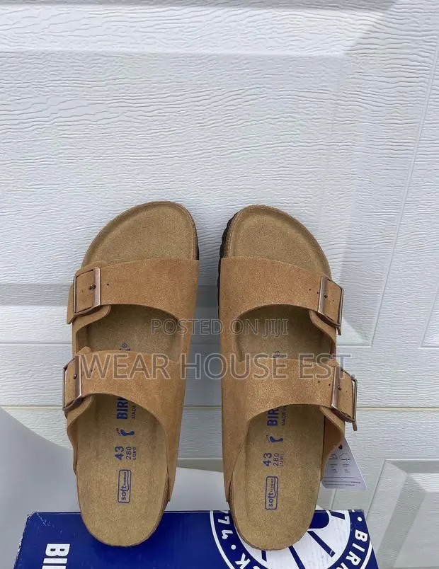 Birkenstock Arizona · Photo 1