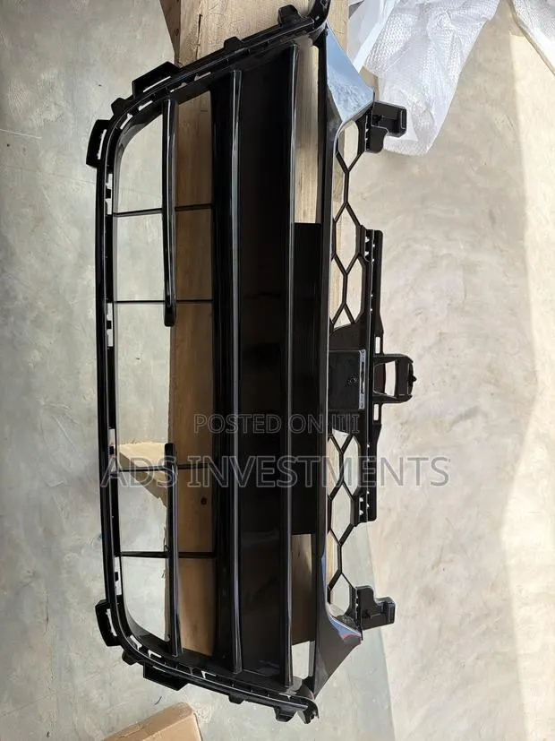 Honda Accord Grille · Photo 1