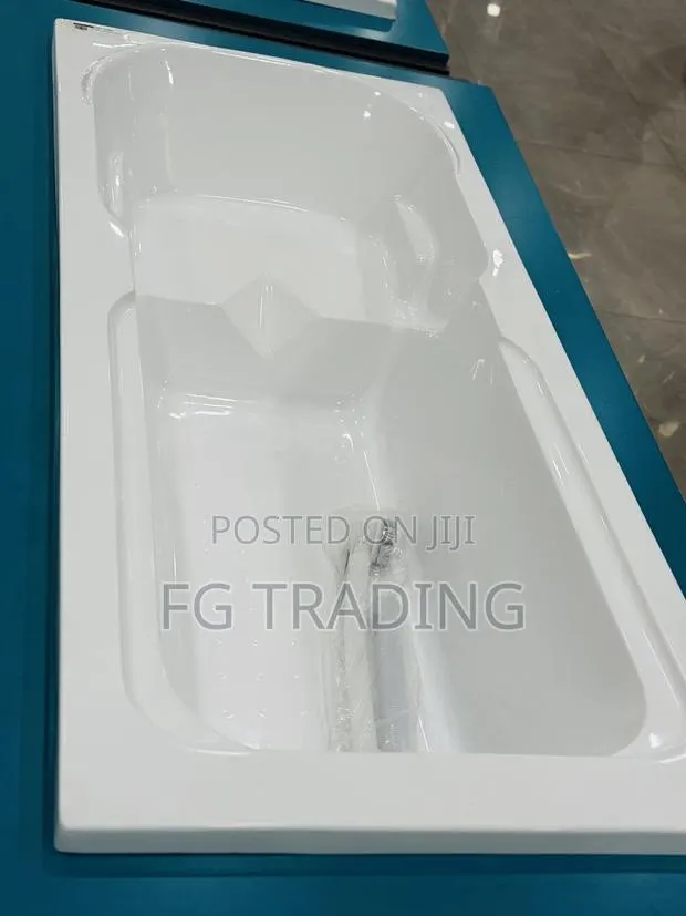Block Bathtub _ Tiles Bathtub · Photo 1