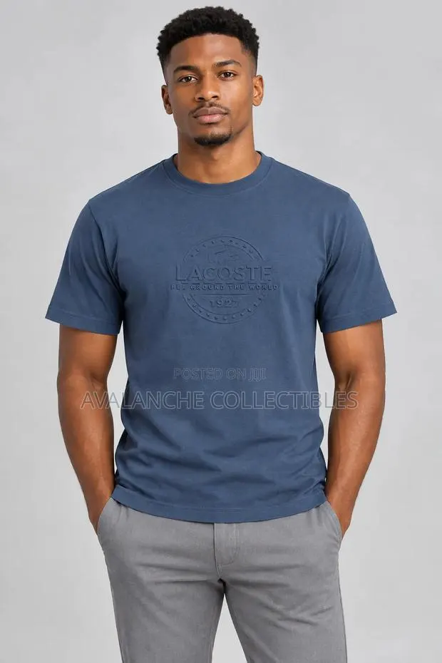 Lacoste Navy Blue Premium T Shirt Large Only · Photo 1