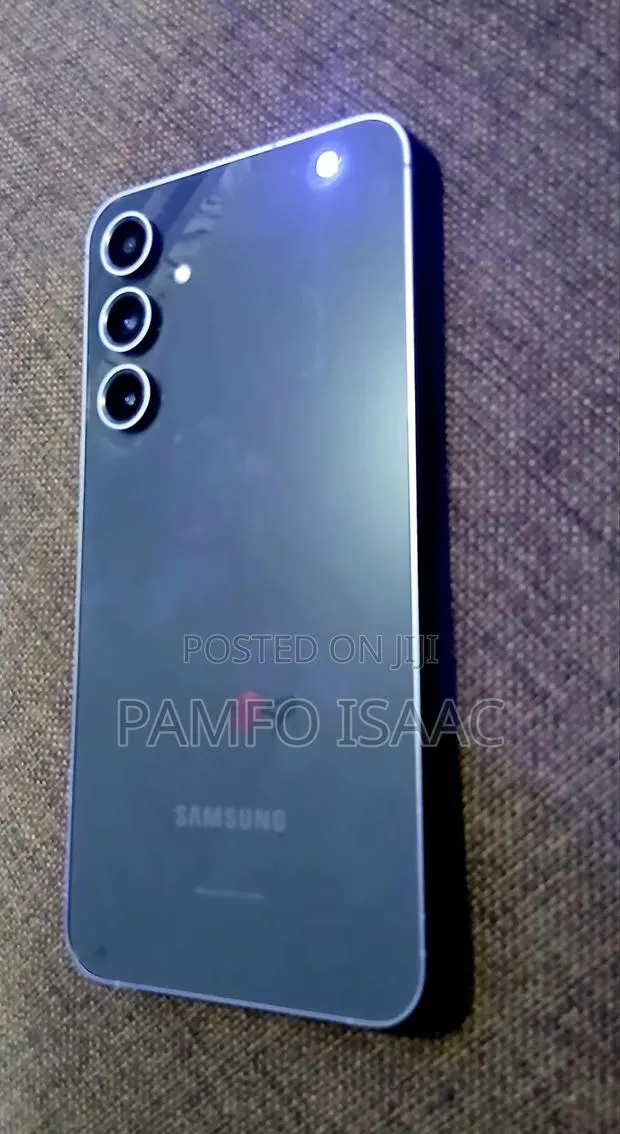 Samsung Galaxy S23 FE 128 GB · Photo 1
