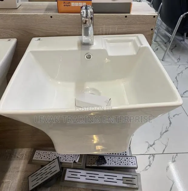 Wall Hanging Basin Ceramic Basin · Photo 1