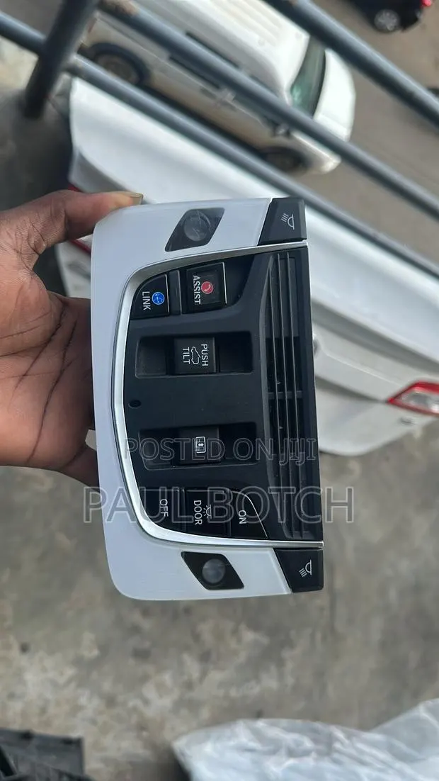 2019,2020,2021,2022,2023,2024 Acura RDX Front Overhead Console · Photo 1